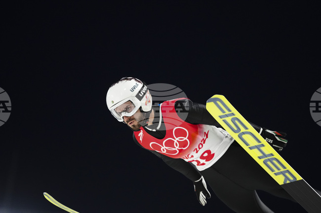 Владимир Зографски завърши 14-и във втория старт в Хинценбах от предпоследния кръг за сезона от лятната верига по ски скок