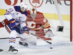 Oilers Flames Hockey