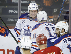 Oilers Flames Hockey