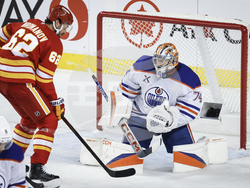 Oilers Flames Hockey
