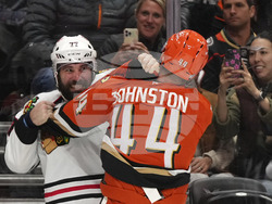 Blackhawks Ducks Hockey