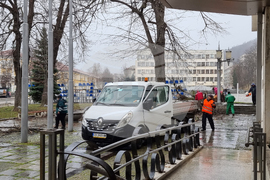 Габрово - силен вятър - щети