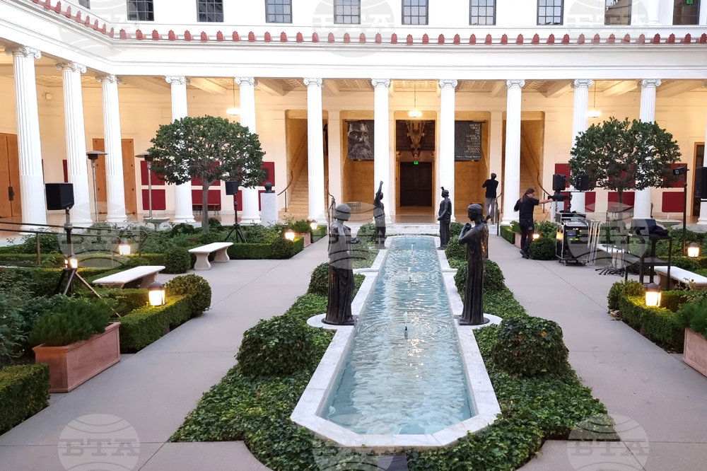Buildings, Staff, Exhibits of Getty Museum Reported Safe as Wildfires Rage On in LA