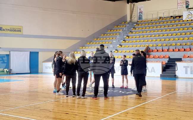 Обявиха групата на женския национален отбор на България по баскетбол за мача с Унгария