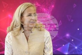 Висше училище по телекомуникации и пощи - обучителна програма за жени