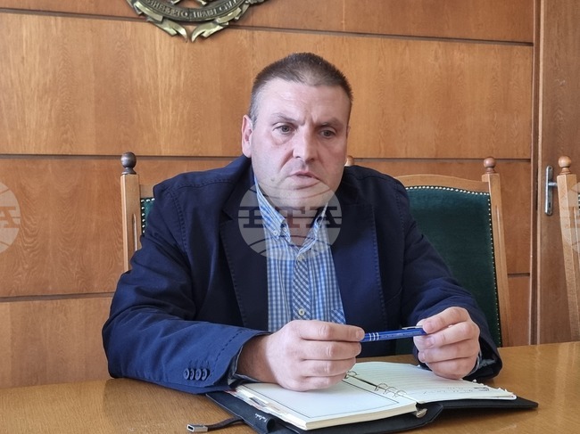 Постъпващите към Плевен количества вода са достатъчни за града, каза кметът д-р Валентин Христов