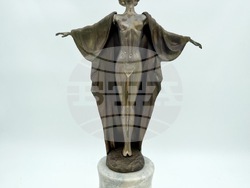 Произведение на Ставри Калинов. Снимка: Art club Diplomat