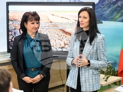 Снимка: Европейска комисия  - Мария Габриел постави началото на инициативата „Засаждане на 3 милиарда дървета до 2030 г.“ в България