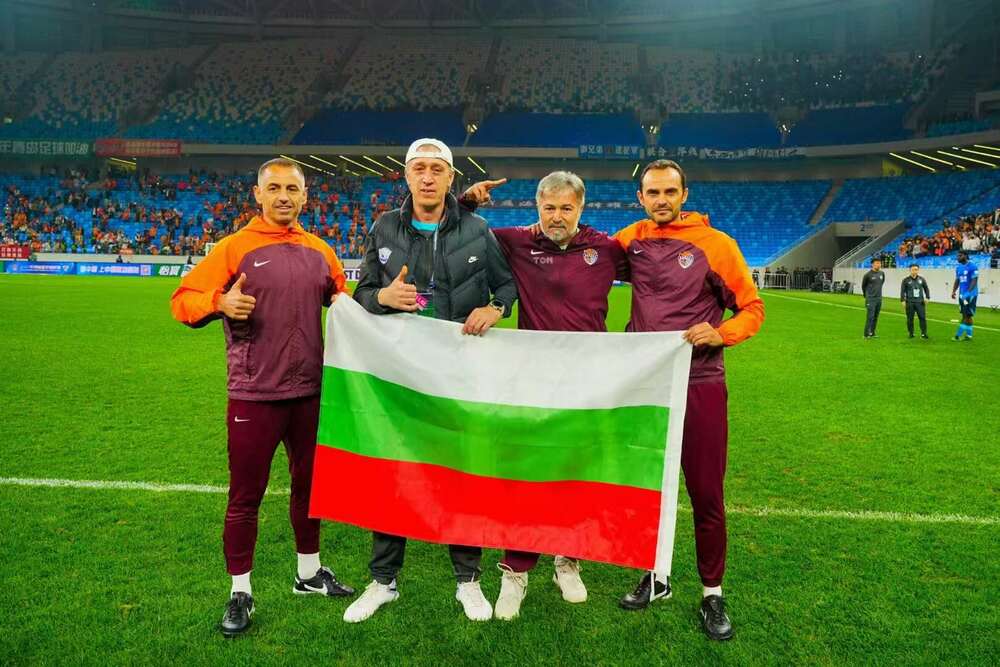 Ясен Петров няма да продължи работата си в китайския елитен футболен клуб Цъндао Хайню