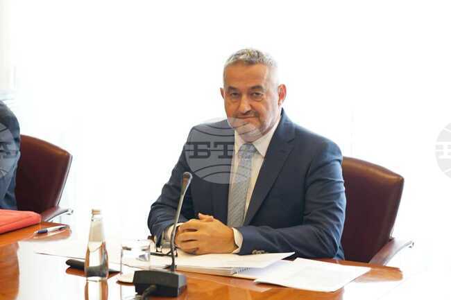 В селата в Северна Македония има сериозен недостиг на семейни лекари, съобщи директорът на Фонда за здравно осигуряване Клековски