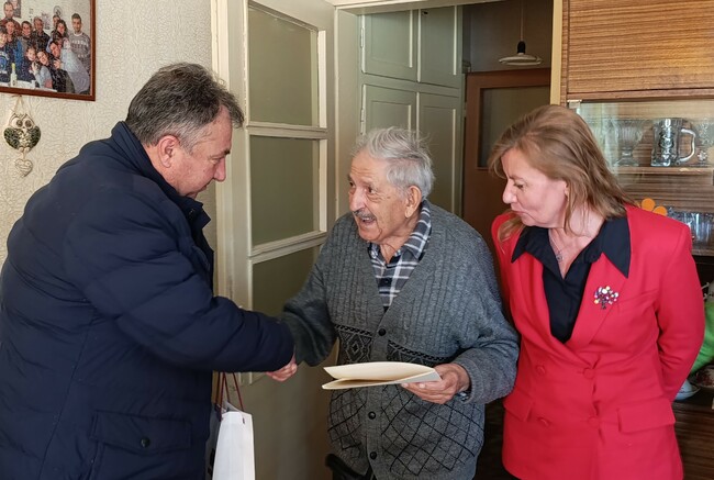 Почетният гражданин на Шумен Нико Майеров навърши 95 години