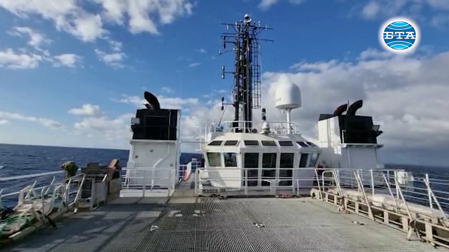 Димитър Манолов, старшина I степен: Това е първото ми плаване, преживяването е уникално