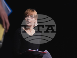 Репетиции на „Котка върху горещ ламаринен покрив“ в театър „София“, снимка – театър „София“