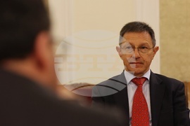 Парламент - "Nexo" - комисия