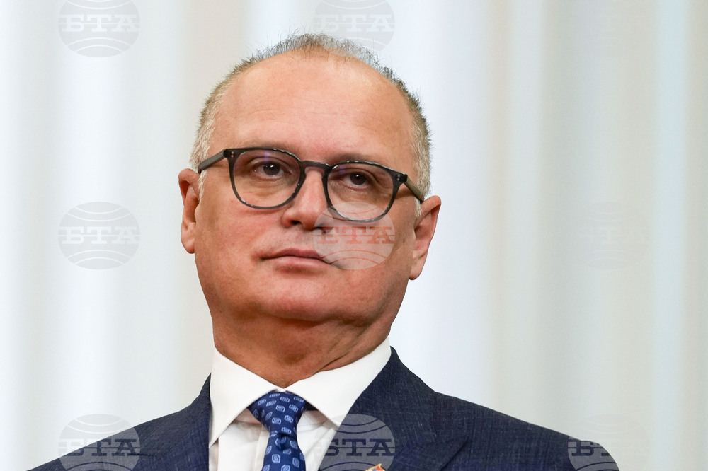 Бившият сръбски министър на транспорта Горан Весич е опериран по спешност