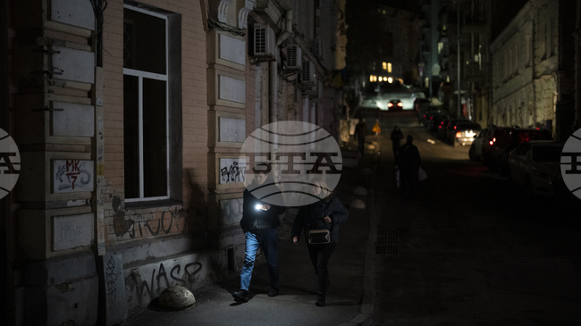 Претоварване в мрежата предизвика прекъсвания на електроснабдяването в Киев и други региони в Украйна