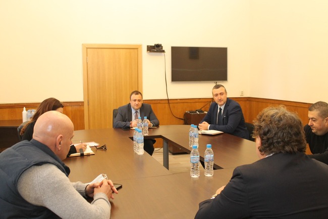 Министър Иванов: Ще търсим възможност за държавна помощ за оризопроизводителите 