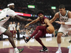 Bucks Cavaliers Basketball