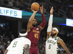 Bucks Cavaliers Basketball