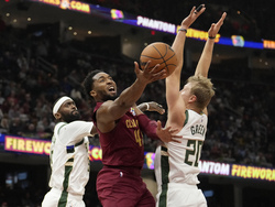Bucks Cavaliers Basketball