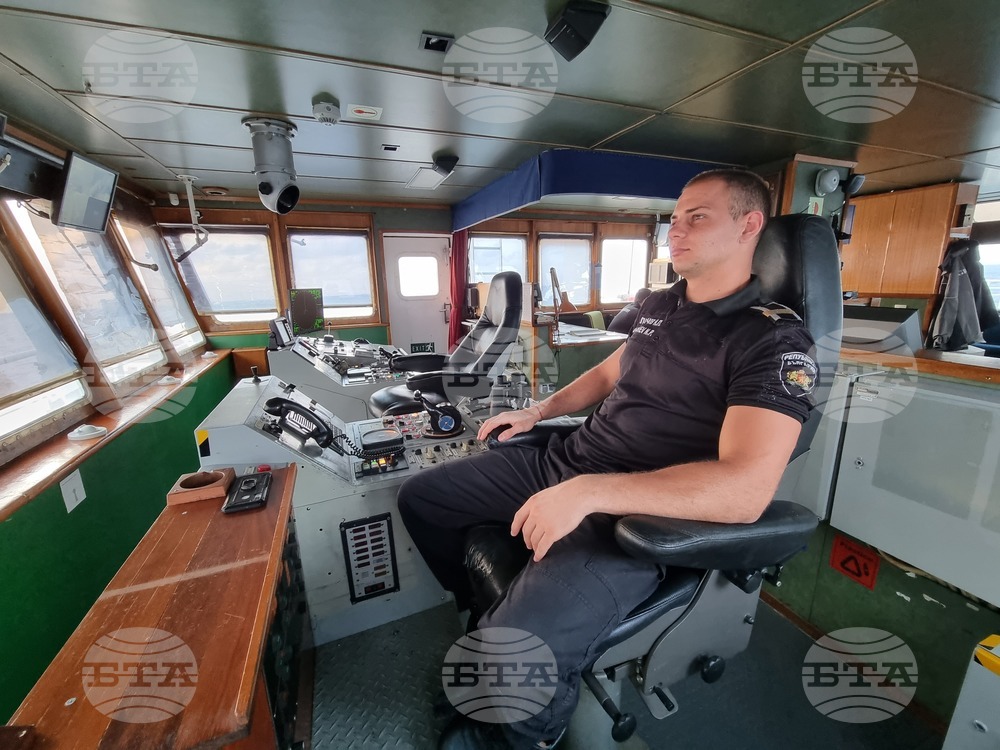 Ден 25 - Антарктида - Св. св. Кирил и Методий - курсант - главен старшина - Никола Липчев