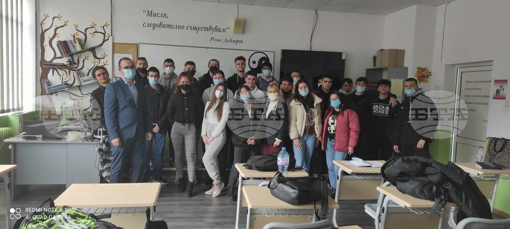 Окръжният съд в Търговище продължава Образователната програма с лекции сред ученици