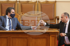 Парламент - Филип Попов - заседание 