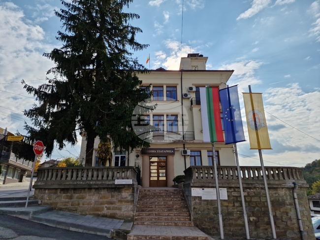 Общинските съветници в Златарица ще се запознаят с текущото изпълнение на бюджета на общината и други отчети