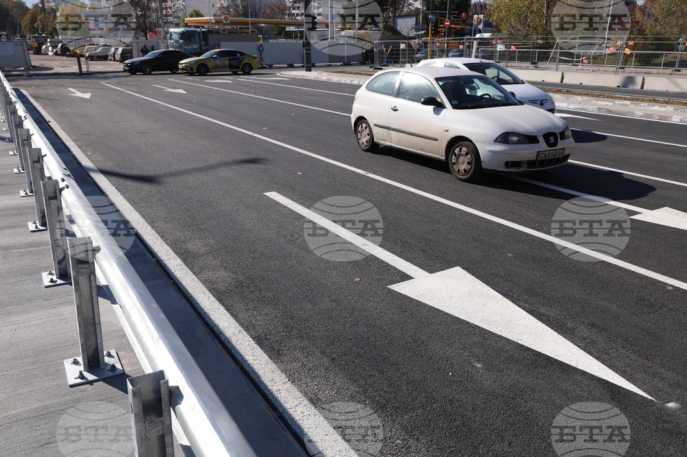 Отваря се за движение северното платно на булевард "Сливница" при кръстовището с улица "Опълченска" в София 
