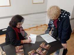 Животът и творчеството на Елиас Канети и книгата му „Спасеният език. История на една младост“ бяха представени на 1 ноември 2024 г. в Генералното консулство на България във Валенсия. 