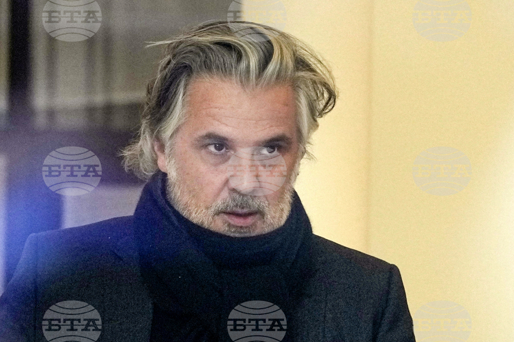 Прокуратурата във Франция направи обиск на Професионалната футболна лига и в дома на президента й Венсан Лабрюн