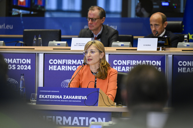 Завърши изслушването на Екатерина Захариева в Европейския парламент