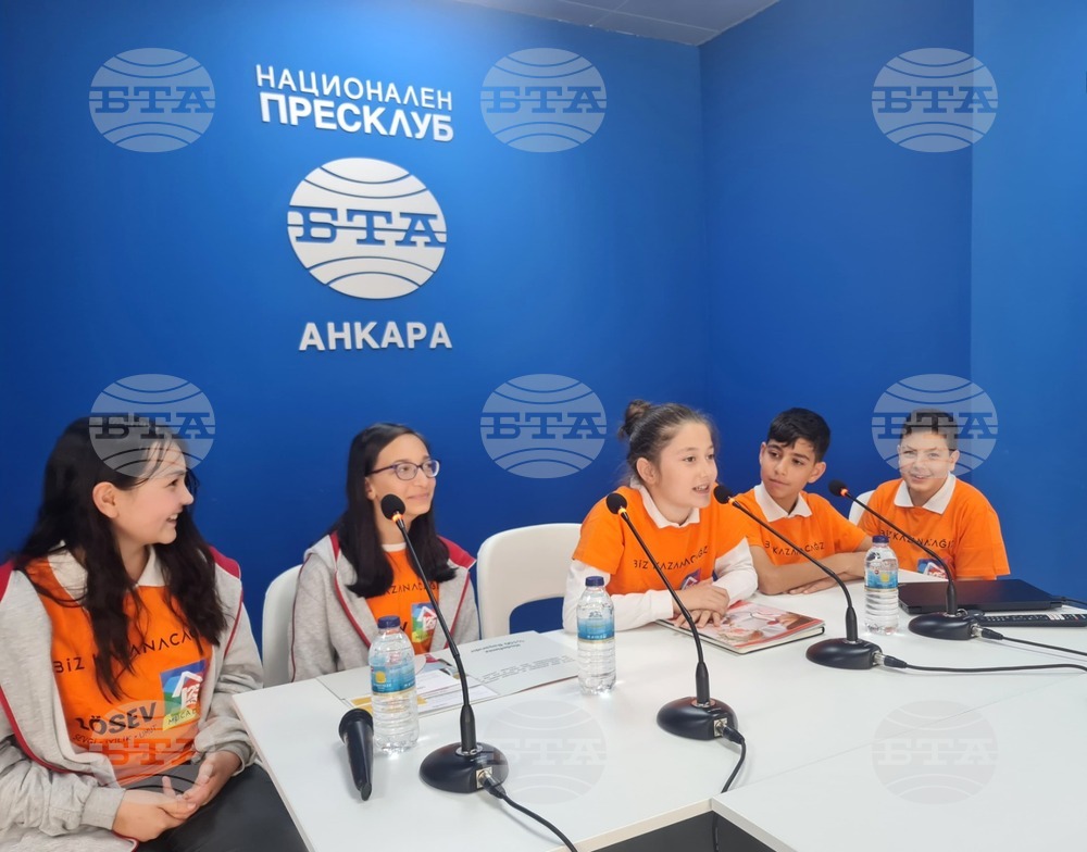 "Журналистическа работилница" с деца, борили се с левкемия, бе организирана в пресклуба на БТА в Анкара