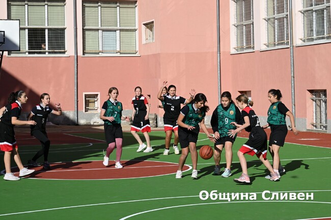 Община Сливен: Нова спортна площадка беше открита в ОУ „Д-р Иван Селимински“