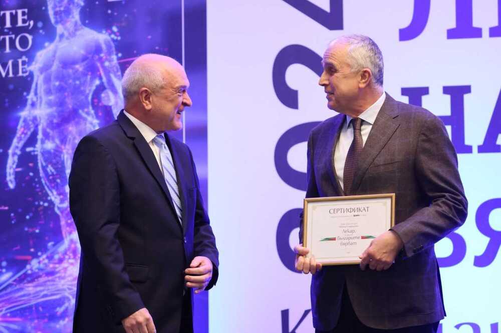 Премиерът Димитър Главчев: Държавата се справи с организацията на изборите