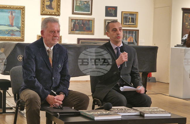 Христо Алексиев - албум „Една като никоя. София в старите пощенски картички и снимки“