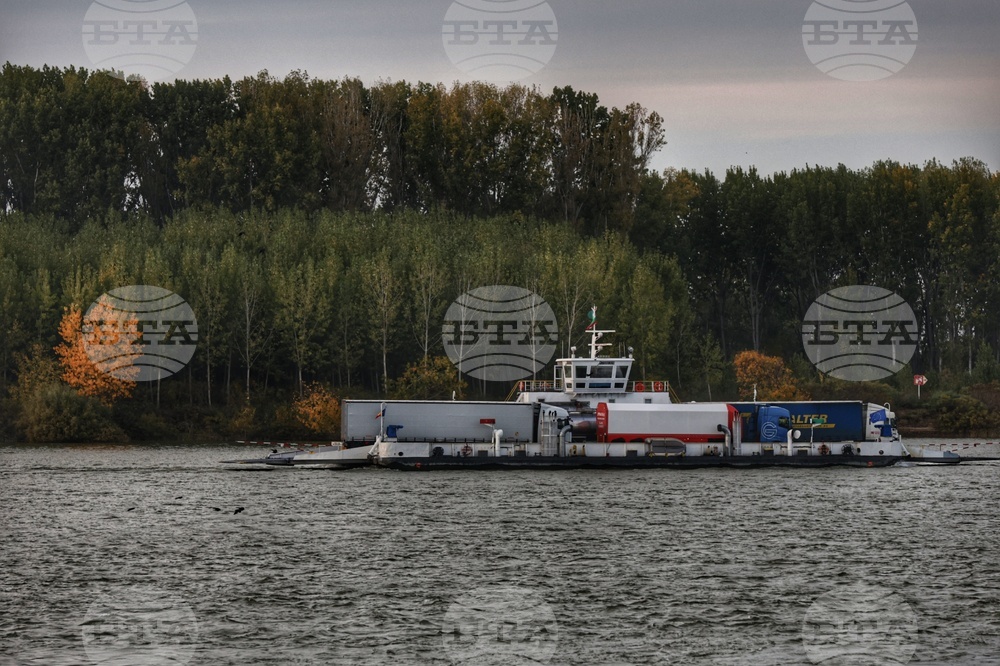 Oryahovo-Bechet Ferry Suspends Operation due to Danube River's Low Water Level, Strong Wind