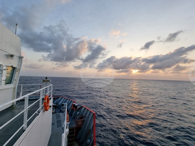 Ден 26 - кораб - плаване - Св. св. Кирил и Методий - НИК 421 – Антарктида