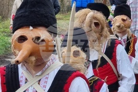 Село Кошов - Джамал - маскарадна игра