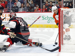 Flyers Hurricanes Hockey