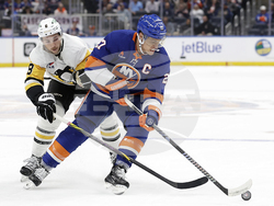 Penguins Islanders Hockey