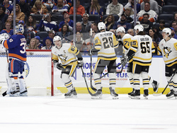 Penguins Islanders Hockey