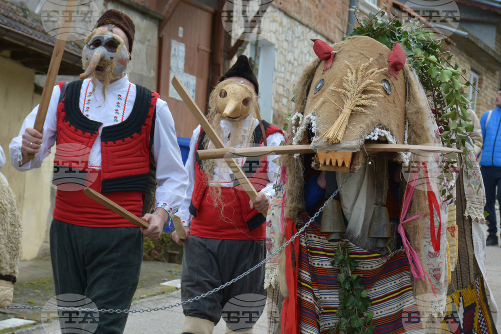 Село Кошов - Джамал - маскарадна игра