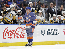 Penguins Islanders Hockey