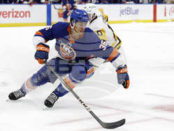 Penguins Islanders Hockey