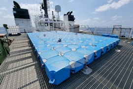 Ден 26 - кораб - Св. св. Кирил и Методий - НИК 421 - Антарктида - понтонен сал