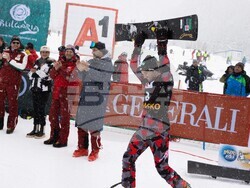 Снимка: Министерство на младежта и спорта - Министър Весела Лечева награди победителите в стартовете за Световната купа в Банско