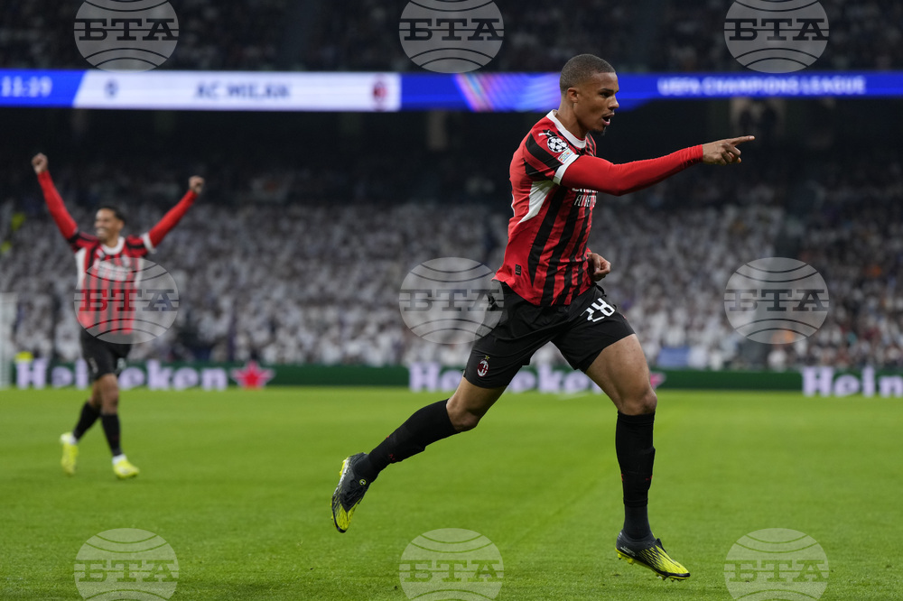 Нюкасъл предложи 30 милиона за евро Малик Тиау, Милан иска да го задържи