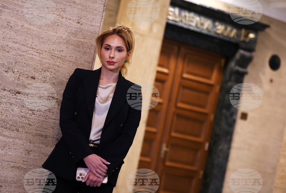 Софийският градски съд разпитва бившия заместник-председател на Комисията по финансов надзор Мария Филипова