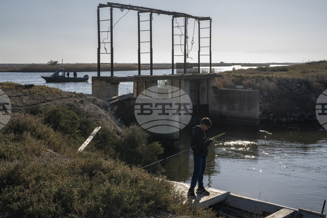 Шестима души са задържани за трафик на нелегални мигранти в Гърция